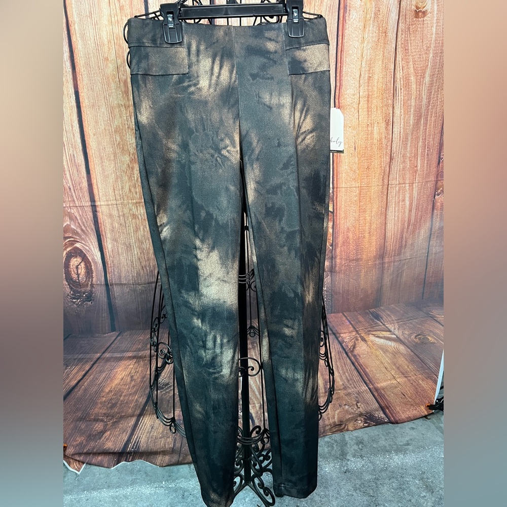 😎2 for 30. Wonderful NWT dark the dye pull on pointe pants size s.